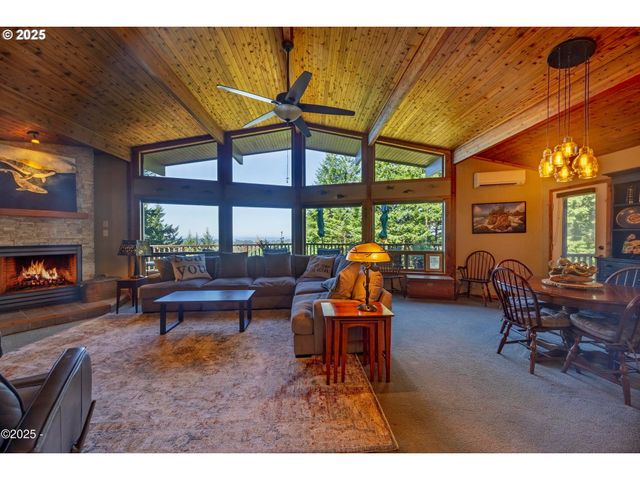 7667 Ne PARK Ln, Otis, OR 97368