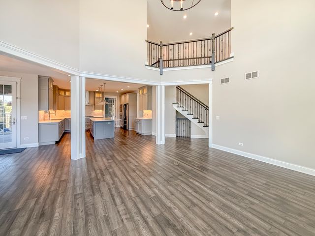 8884 Port Washington Drive, Frankfort, IL 60423