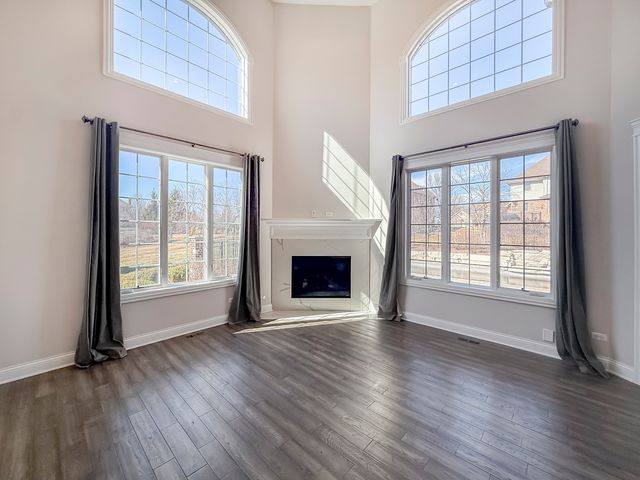 8884 Port Washington Drive, Frankfort, IL 60423