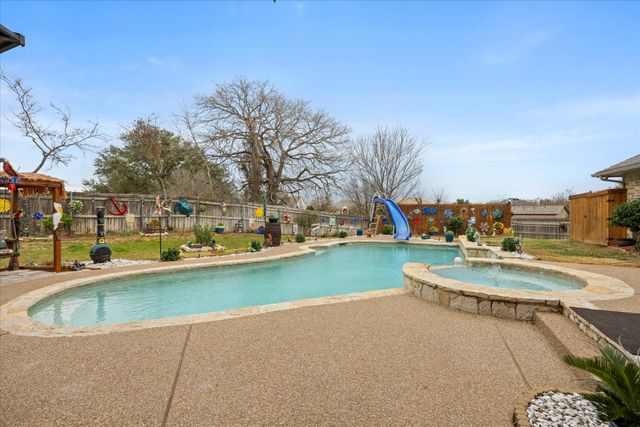 3103 Rim Rock Court, Granbury, TX 76049
