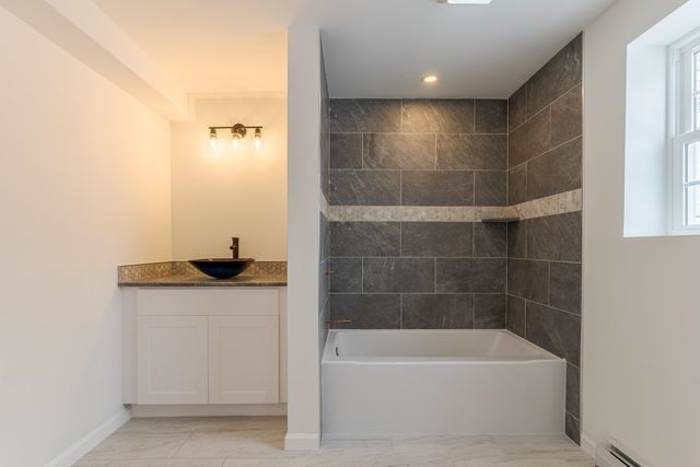 33 Linden Street, Rochester, NH 03867