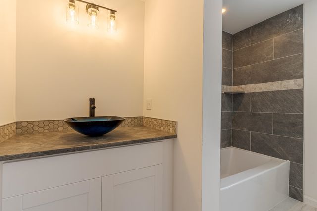 33 Linden Street, Rochester, NH 03867