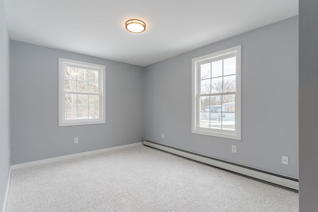 33 Linden Street, Rochester, NH 03867