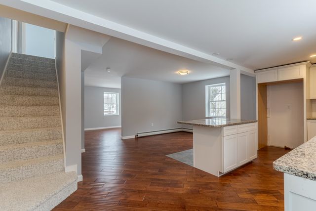 33 Linden Street, Rochester, NH 03867