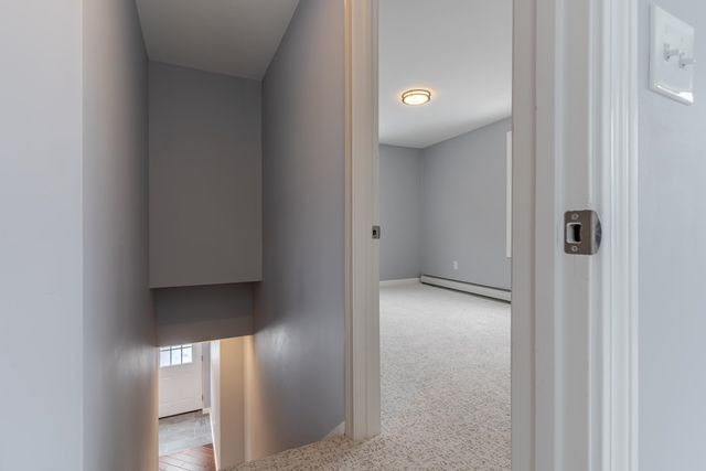 33 Linden Street, Rochester, NH 03867