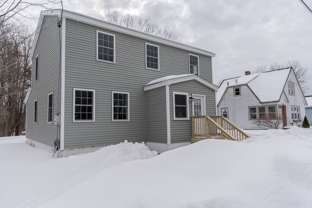 33 Linden Street, Rochester, NH 03867