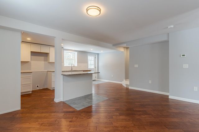 33 Linden Street, Rochester, NH 03867