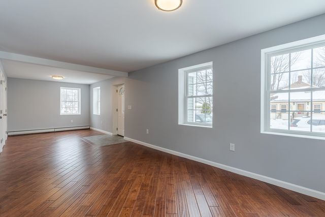 33 Linden Street, Rochester, NH 03867