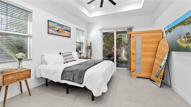 569 Desoto BLVD S, Naples, FL 34117