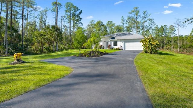 569 Desoto BLVD S, Naples, FL 34117