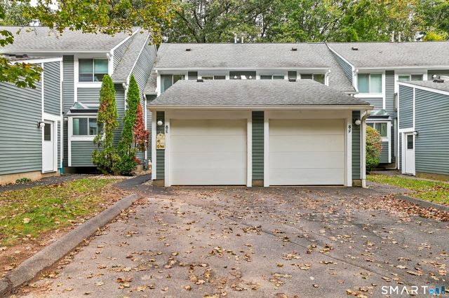 126 Hopmeadow Street 8E, Simsbury, CT 06089