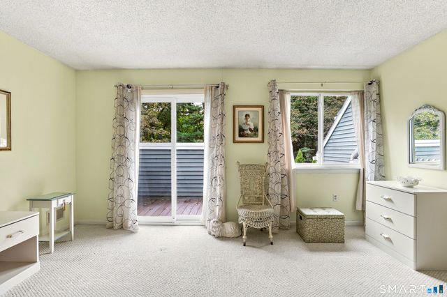 126 Hopmeadow Street 8E, Simsbury, CT 06089