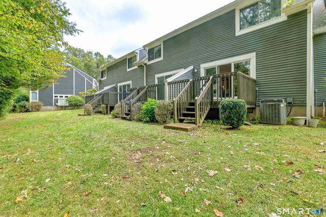 126 Hopmeadow Street 8E, Simsbury, CT 06089