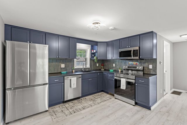 109 Purchase Street, Manchester, NH 03103