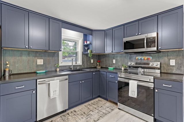 109 Purchase Street, Manchester, NH 03103