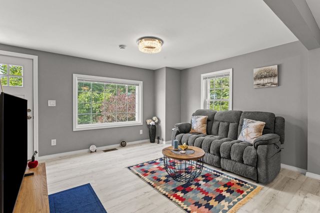 109 Purchase Street, Manchester, NH 03103
