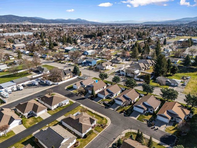 1413 S Davis Ln, Spokane Valley, WA 99216