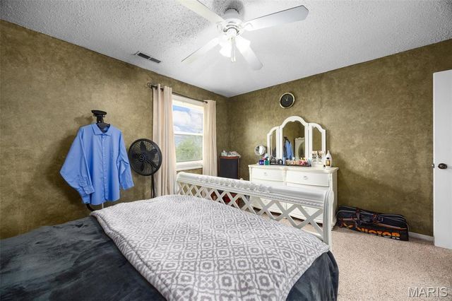 2637 Falcons Way 76, St Charles, MO 63303
