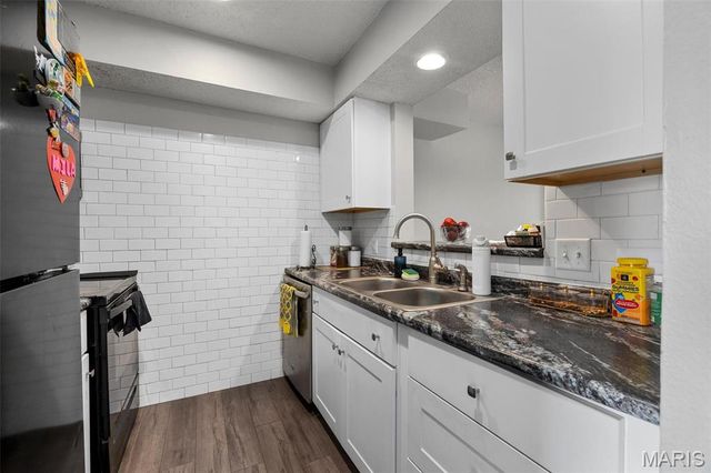 2637 Falcons Way 76, St Charles, MO 63303