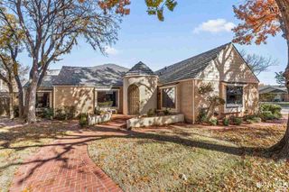 2724 RED OAK DRIVE, Wichita Falls, TX 76308
