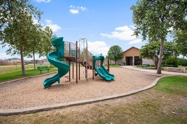 224 Escape WAY, Jarrell, TX 76537