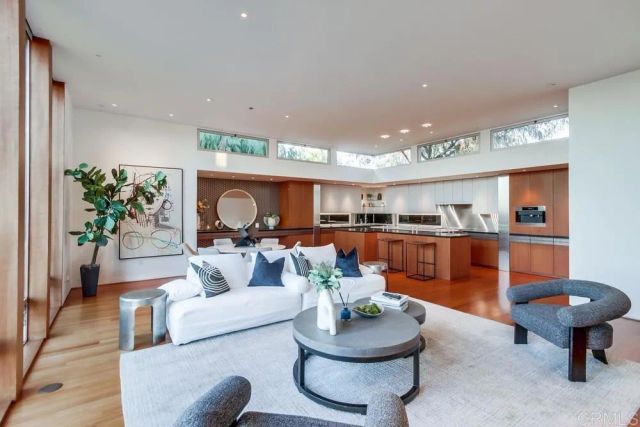 2477 PRESIDIO DR, San Diego, CA 92103