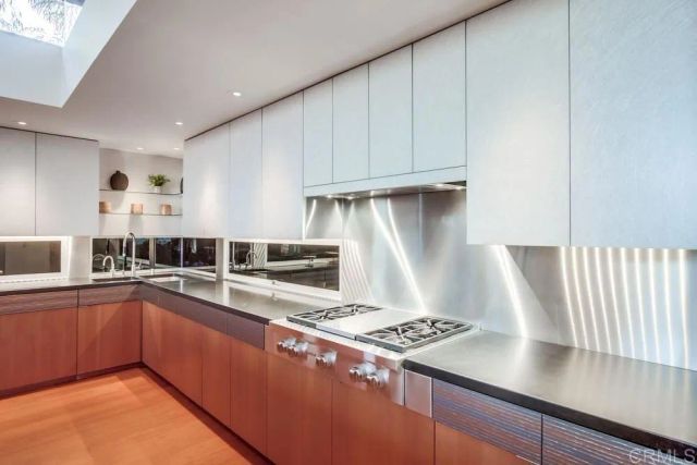 2477 PRESIDIO DR, San Diego, CA 92103