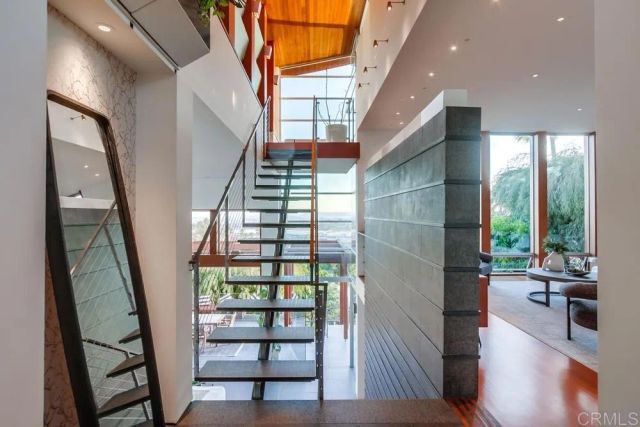 2477 PRESIDIO DR, San Diego, CA 92103