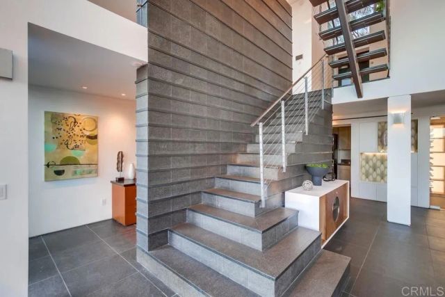 2477 PRESIDIO DR, San Diego, CA 92103