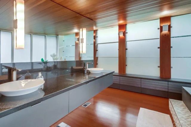 2477 PRESIDIO DR, San Diego, CA 92103