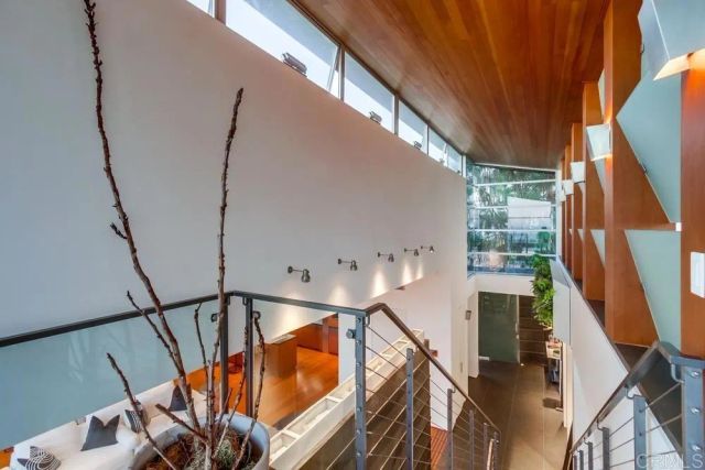 2477 PRESIDIO DR, San Diego, CA 92103