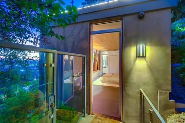 2477 PRESIDIO DR, San Diego, CA 92103