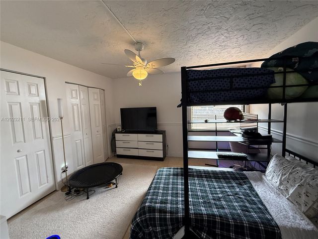450 Commodore Dr 306, Plantation, FL 33325