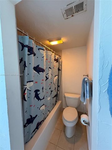 450 Commodore Dr 306, Plantation, FL 33325