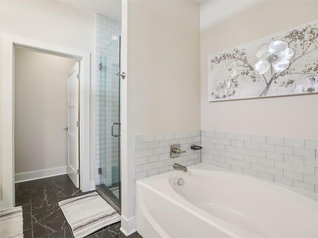 1206 Deloney ST B, Austin, TX 78721