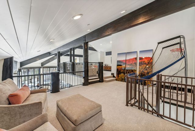 73 WHITE PINE RD, Park City, UT 84060