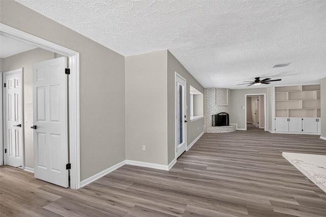 1647 Seagate Lane, Houston, TX 77062