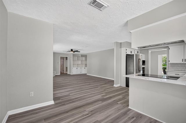 1647 Seagate Lane, Houston, TX 77062