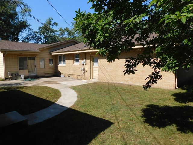 105 Garrettson Avenue, Michigan City, IN 46360