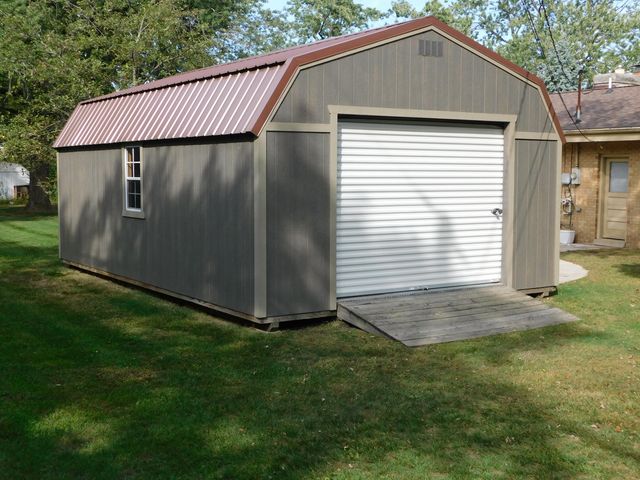 105 Garrettson Avenue, Michigan City, IN 46360