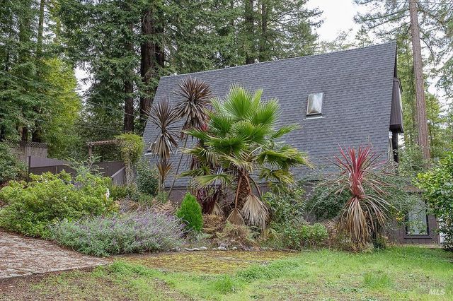 46151 Pacific Woods Rd, Gualala, CA 95445