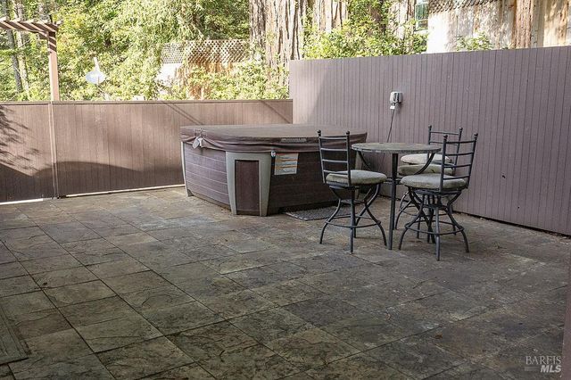 46151 Pacific Woods Rd, Gualala, CA 95445