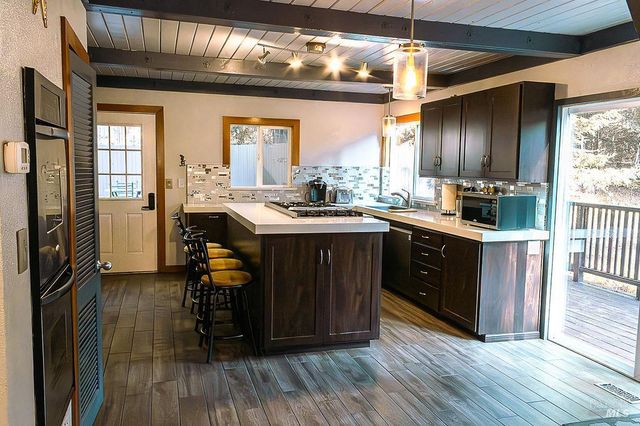 46151 Pacific Woods Rd, Gualala, CA 95445