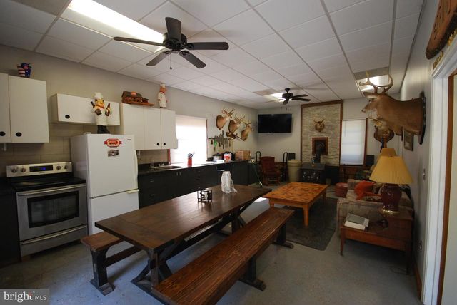 729 ANTHONY BOHRER RD, Slanesville, WV 25444