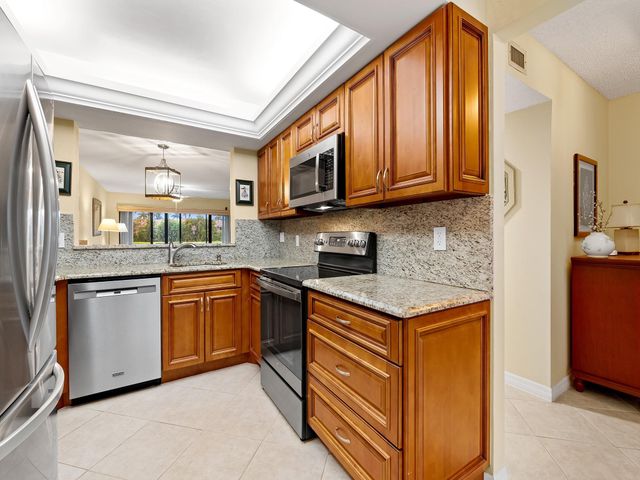 5054 Golfview Court 1514, Delray Beach, FL 33484