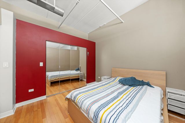 833 W 15th Place 711, Chicago, IL 60608