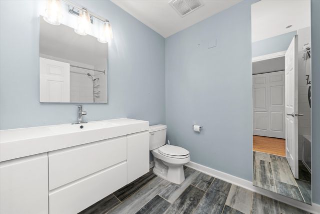 833 W 15th Place 711, Chicago, IL 60608