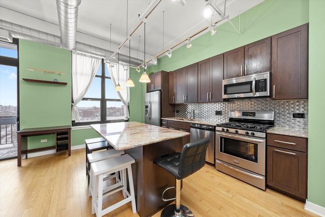 833 W 15th Place 711, Chicago, IL 60608