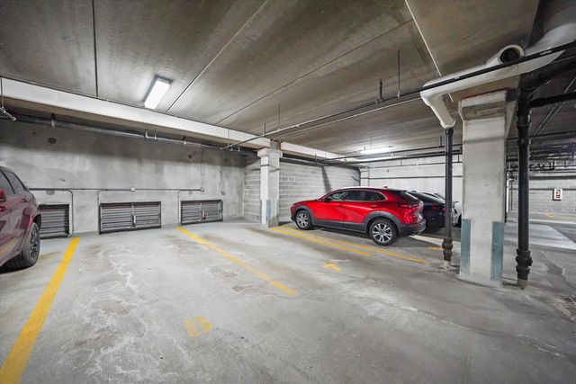 833 W 15th Place 711, Chicago, IL 60608