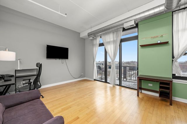 833 W 15th Place 711, Chicago, IL 60608